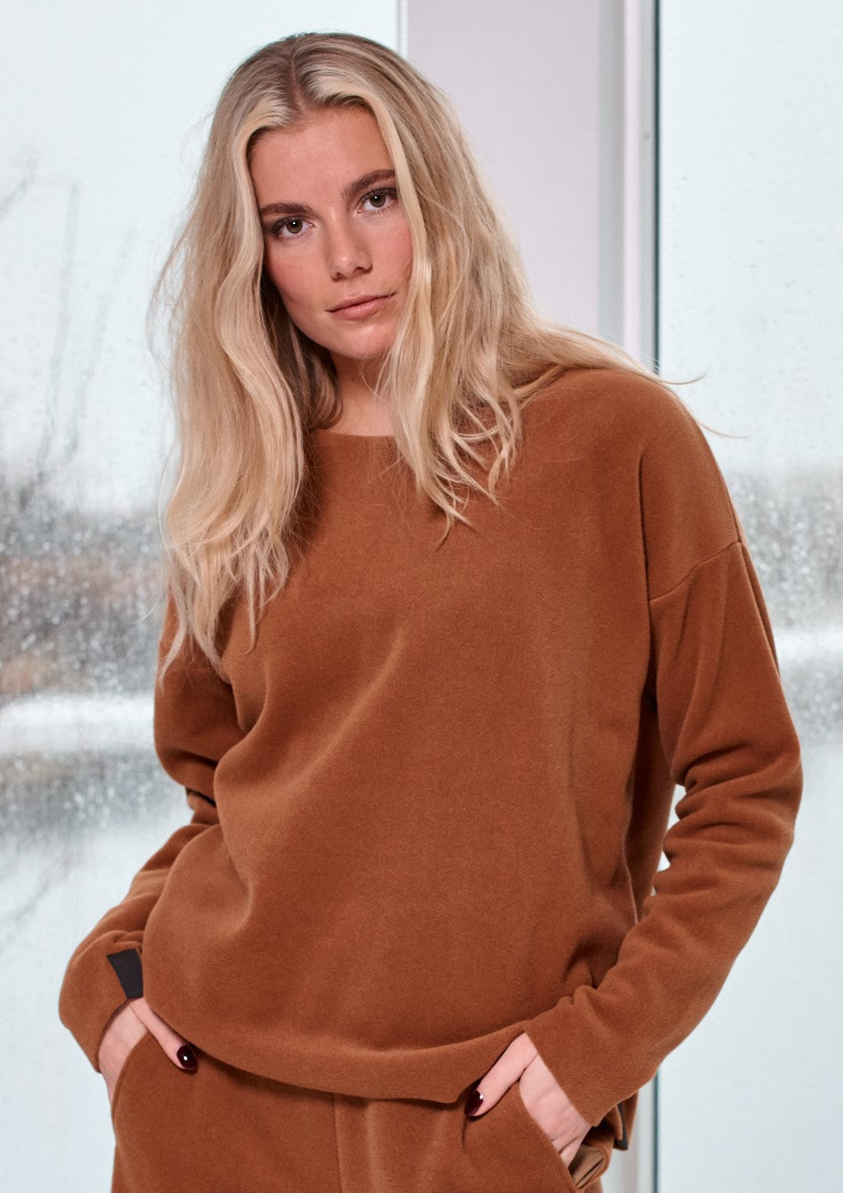 HENRIETTE STEFFENSEN COPENHAGEN BLUSE RUNDEM AUSSCHNITT - 1359 BLUSER RUST 706