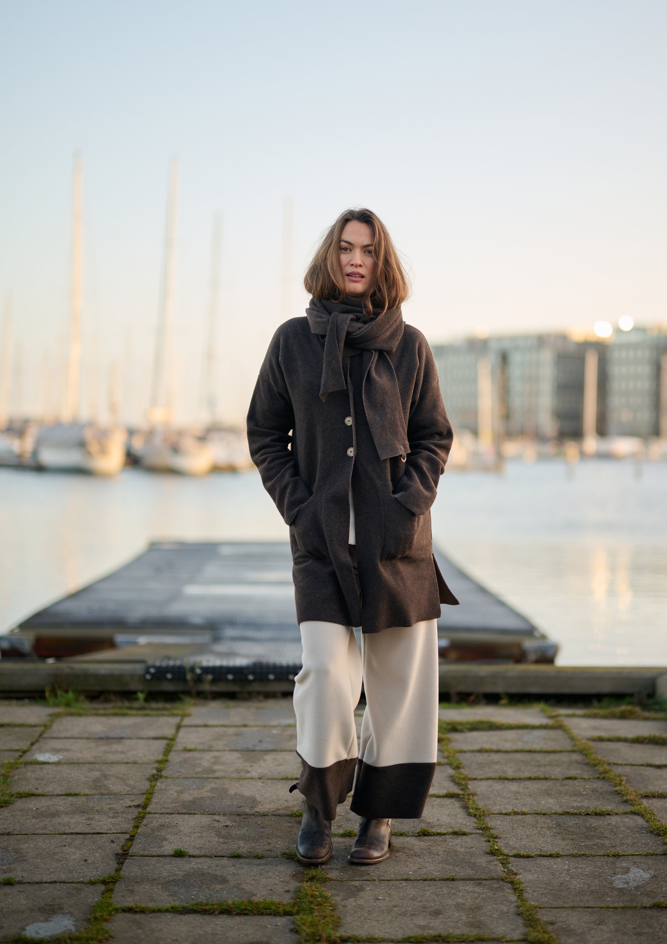 HENRIETTE STEFFENSEN COPENHAGEN DREIECKIGER SCHAL - 4051 SCARFS CHOKOLATE 844