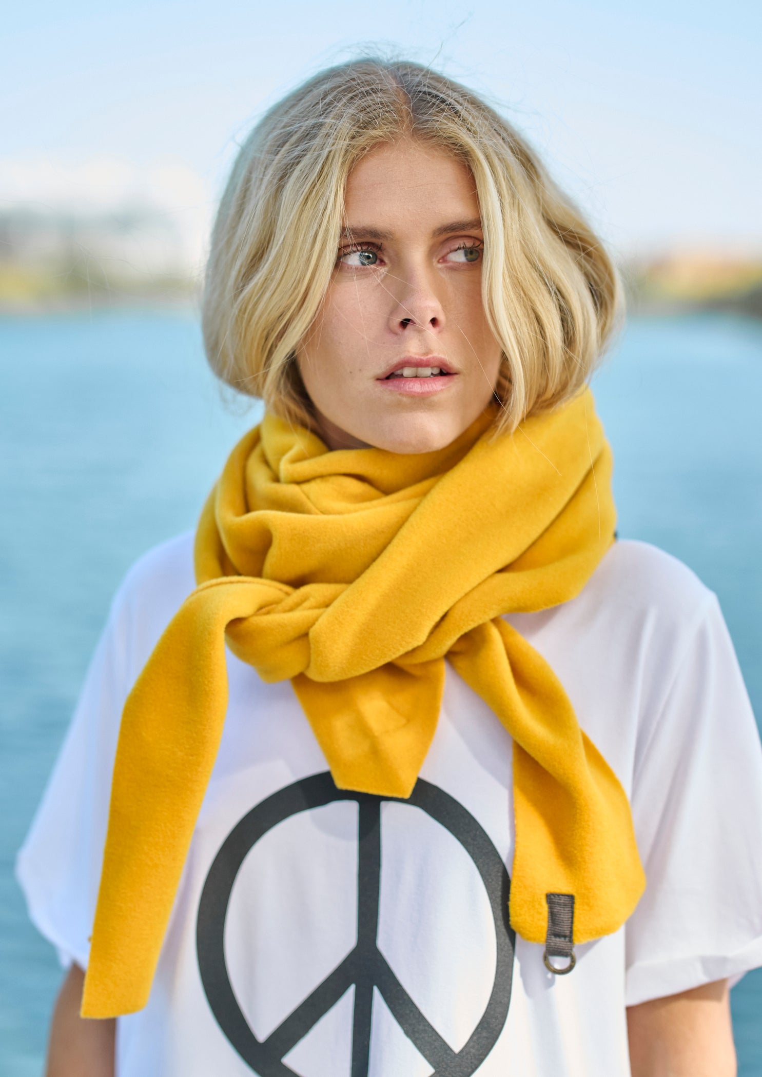 HENRIETTE STEFFENSEN COPENHAGEN DREIECKIGER SCHAL - 4051 SCARFS SAFRAN 701