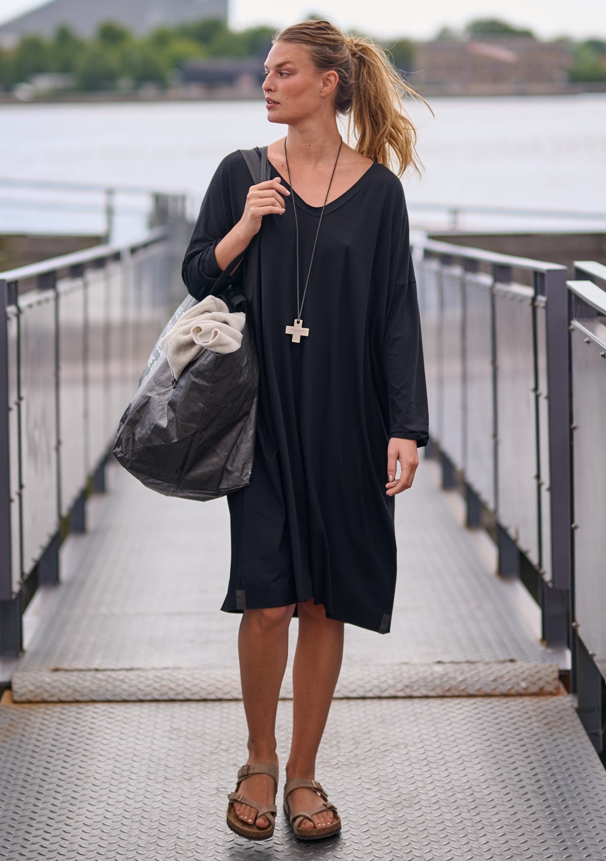 HENRIETTE STEFFENSEN COPENHAGEN KLEID OVERSIZE - 98043 KJOLER BLACK 900