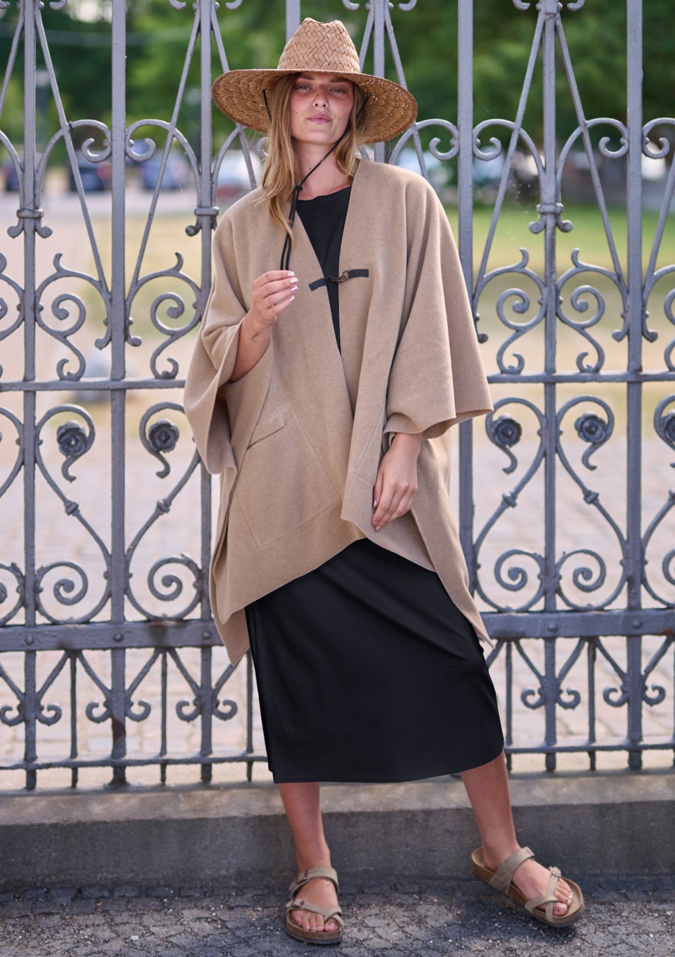 HENRIETTE STEFFENSEN COPENHAGEN LANGE KLEID MIT SCHMUCK - 98055 KJOLER BLACK 900