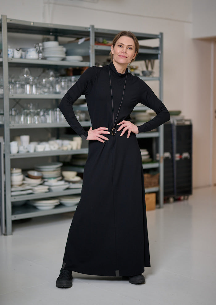 HENRIETTE STEFFENSEN COPENHAGEN LANGE KLEID W/SCHMUCK - 98058 KJOLER BLACK 900