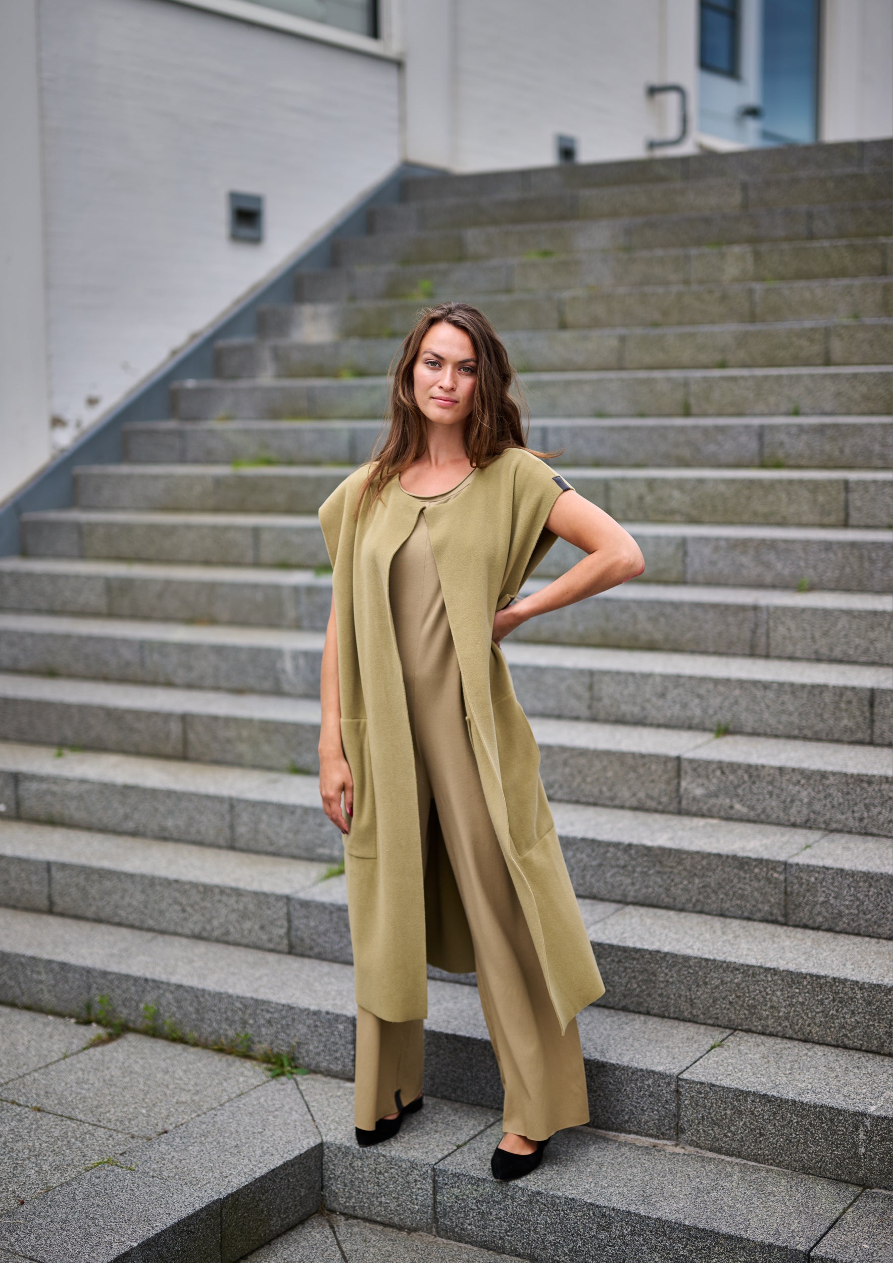 HENRIETTE STEFFENSEN COPENHAGEN LANGE WESTE - 7169 VESTS OLIVE 655