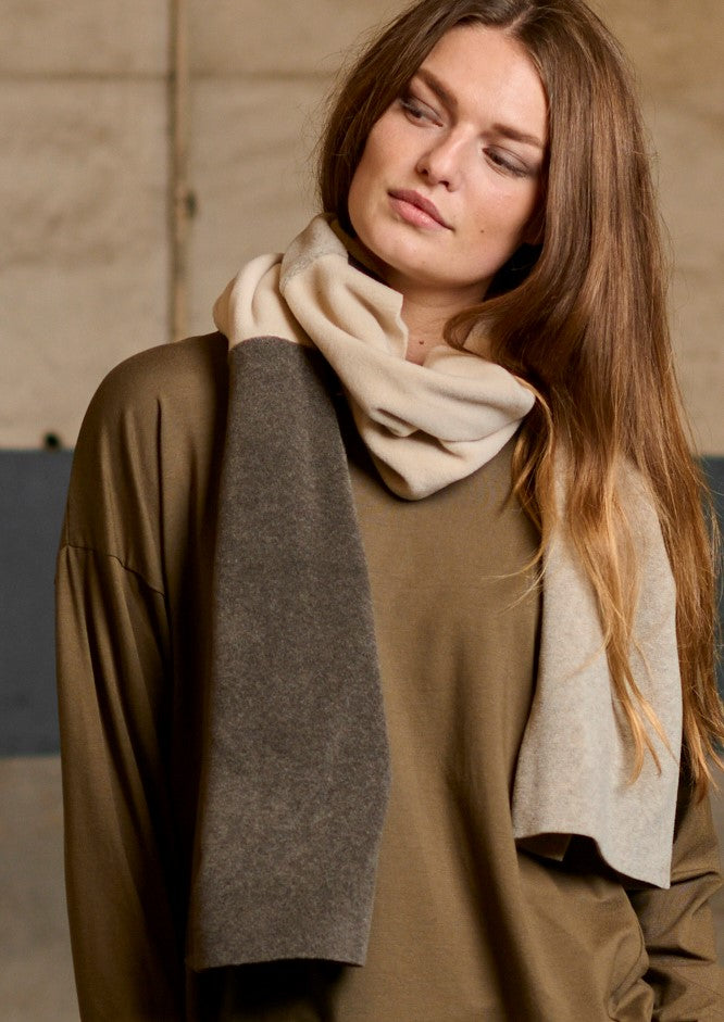 HENRIETTE STEFFENSEN COPENHAGEN NO WASTE SCHAL - 4063NW SCARFS BARK/KIT/SAND 645