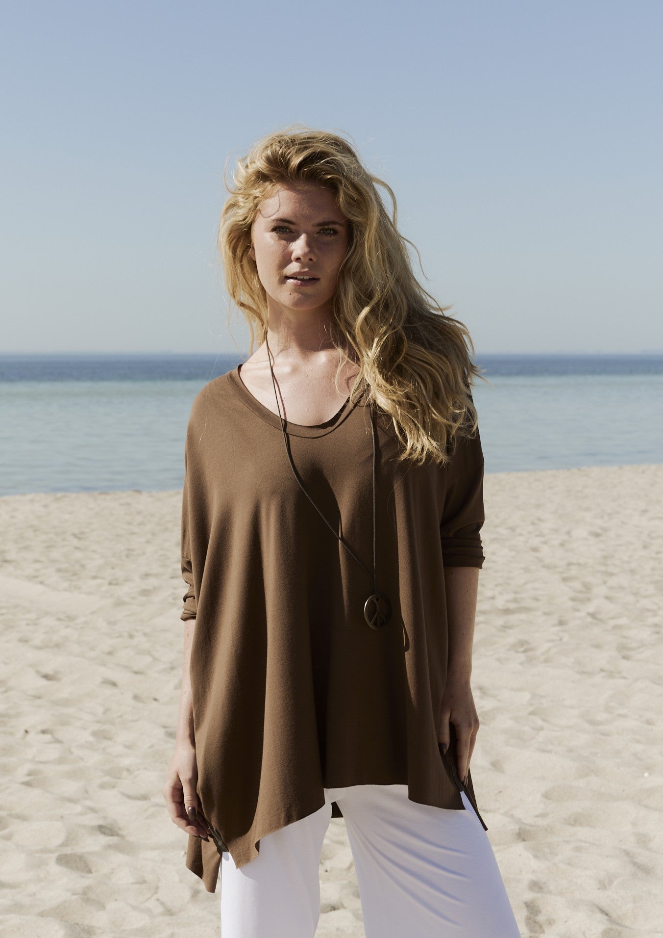 HENRIETTE STEFFENSEN COPENHAGEN OVERSIZED BLUSE V-AUSSCHNITT - 96078 BLUSER CHOCOLATE 844