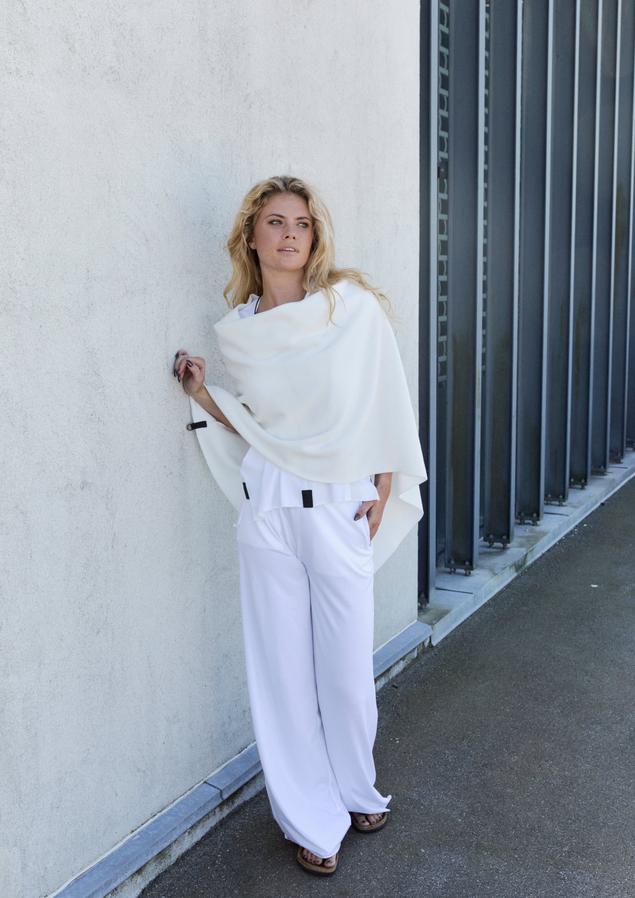 HENRIETTE STEFFENSEN COPENHAGEN PONCHO - 4026 PONCHOS OFF WHITE 802