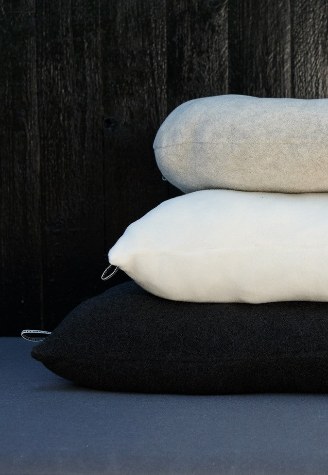 HENRIETTE STEFFENSEN COPENHAGEN NO WASTE KISSEN - 4084 HOME SOFT BLACK 914