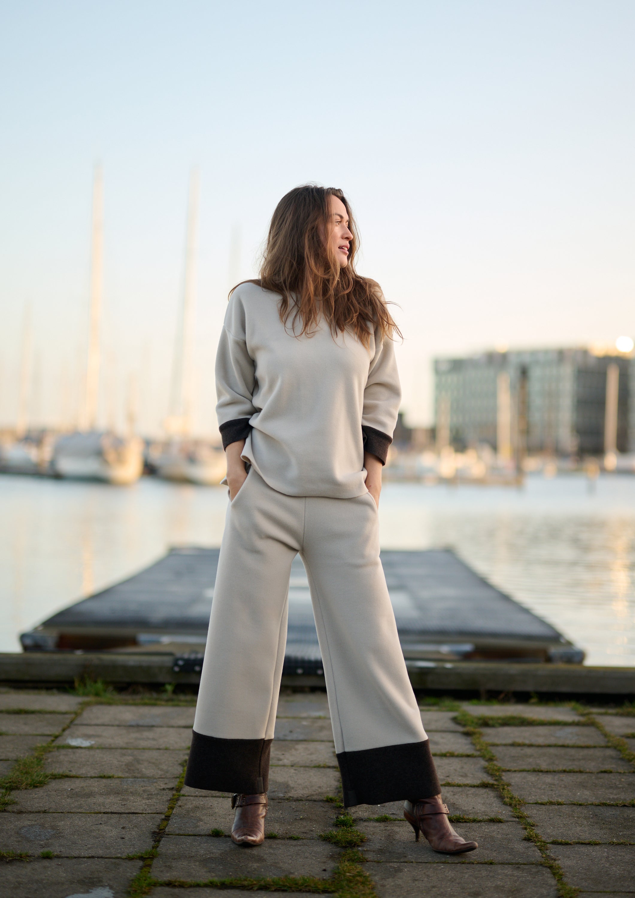 HENRIETTE STEFFENSEN COPENHAGEN BLUSE 2 FARBIGE - 1371 BLUSER KIT/CHOKOLATE 326