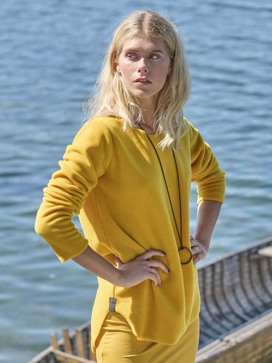HENRIETTE STEFFENSEN COPENHAGEN BLUSE MIT SIGANTUR HALSSCHMUCK - 1332 BLUSER SAFRAN 701