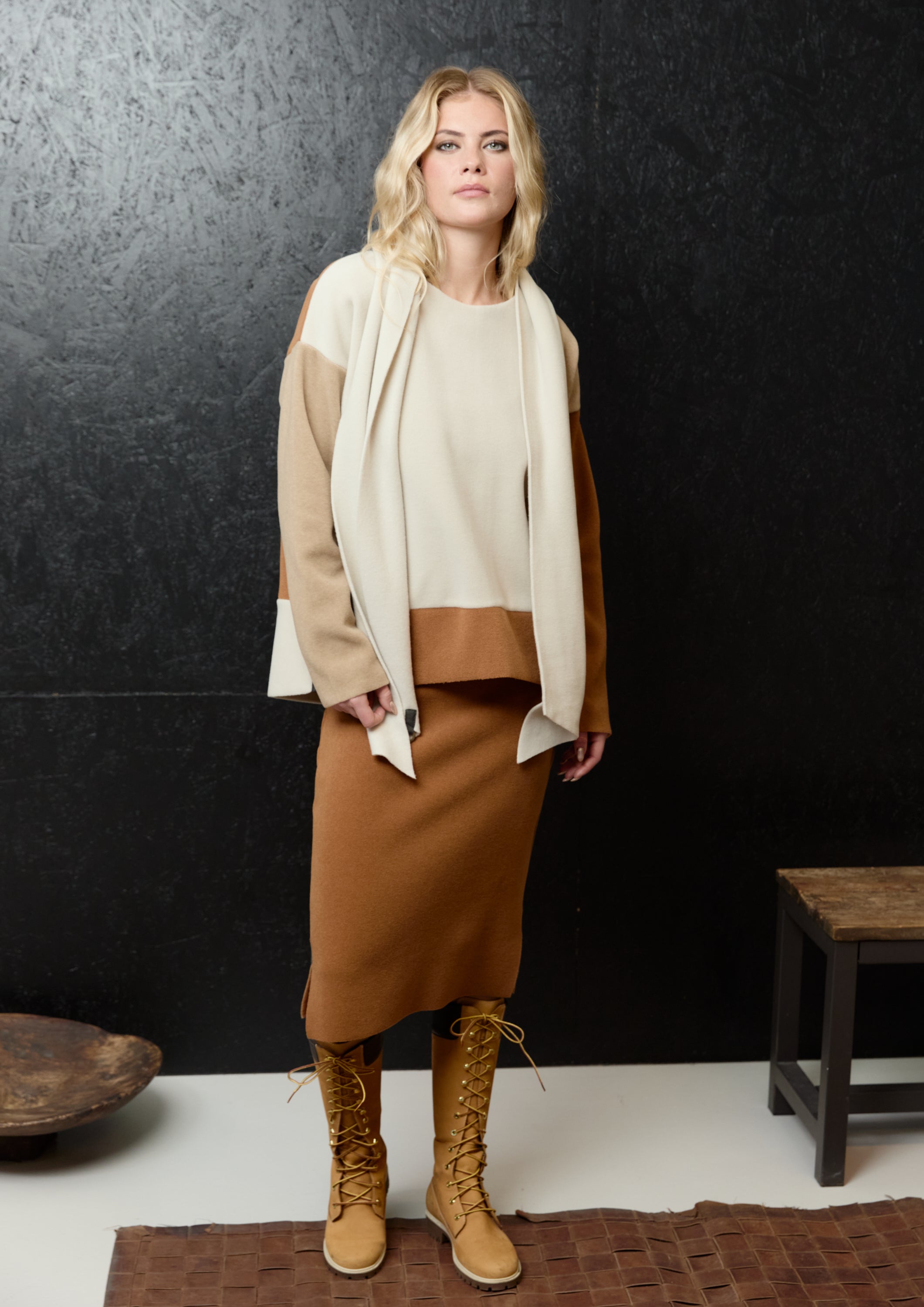 HENRIETTE STEFFENSEN COPENHAGEN BLUSE PATCH MIT SCHAL - 1412 BLUSER CAMEL/KIT/RUST 442
