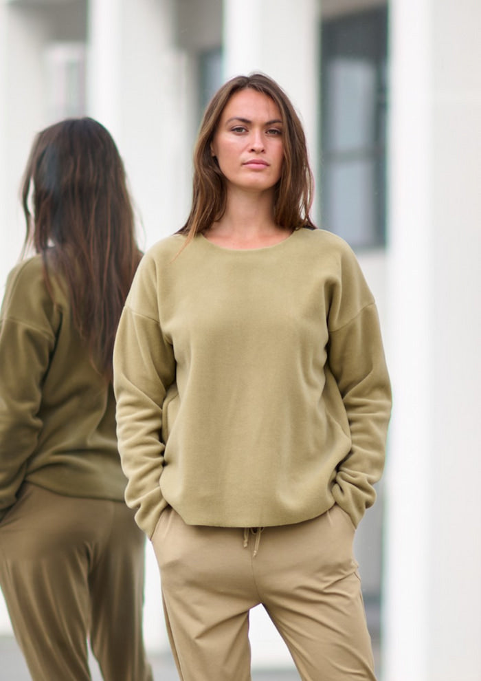 HENRIETTE STEFFENSEN COPENHAGEN BLUSE RUNDEM AUSSCHNITT - 1359 BLUSER OLIVE 655