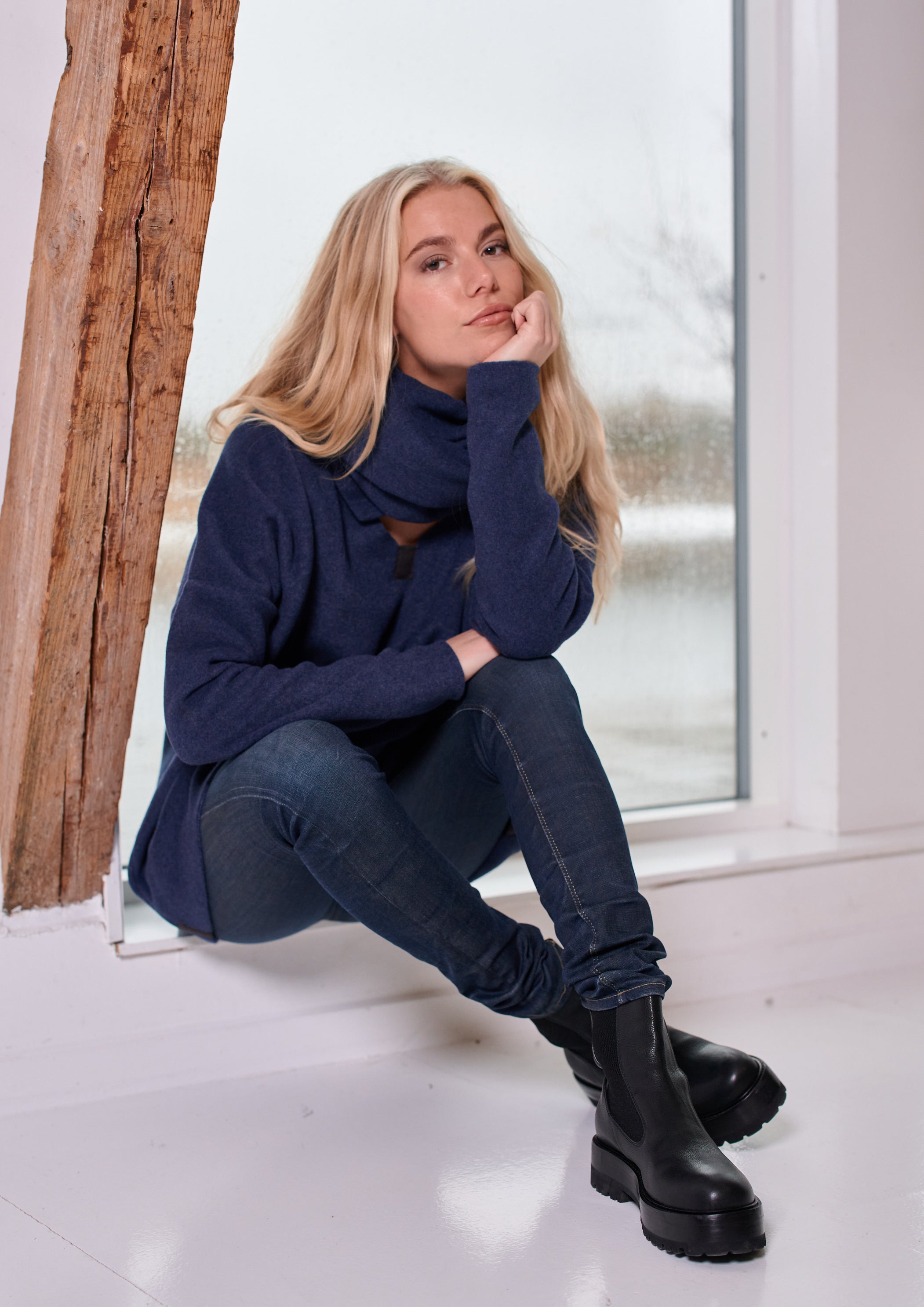 HENRIETTE STEFFENSEN COPENHAGEN BLUSE V-AUSSCHNITT - 1336 BLUSER DENIM 767