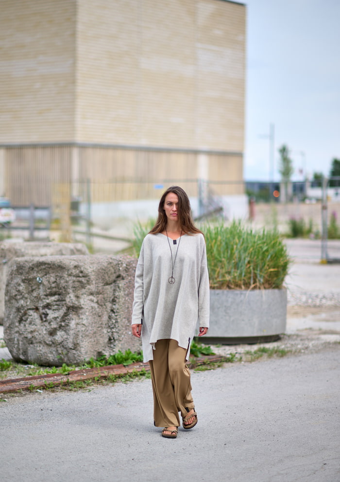 HENRIETTE STEFFENSEN COPENHAGEN BLUSE V-AUSSCHNITT - 1367 TUNICS SAND 805