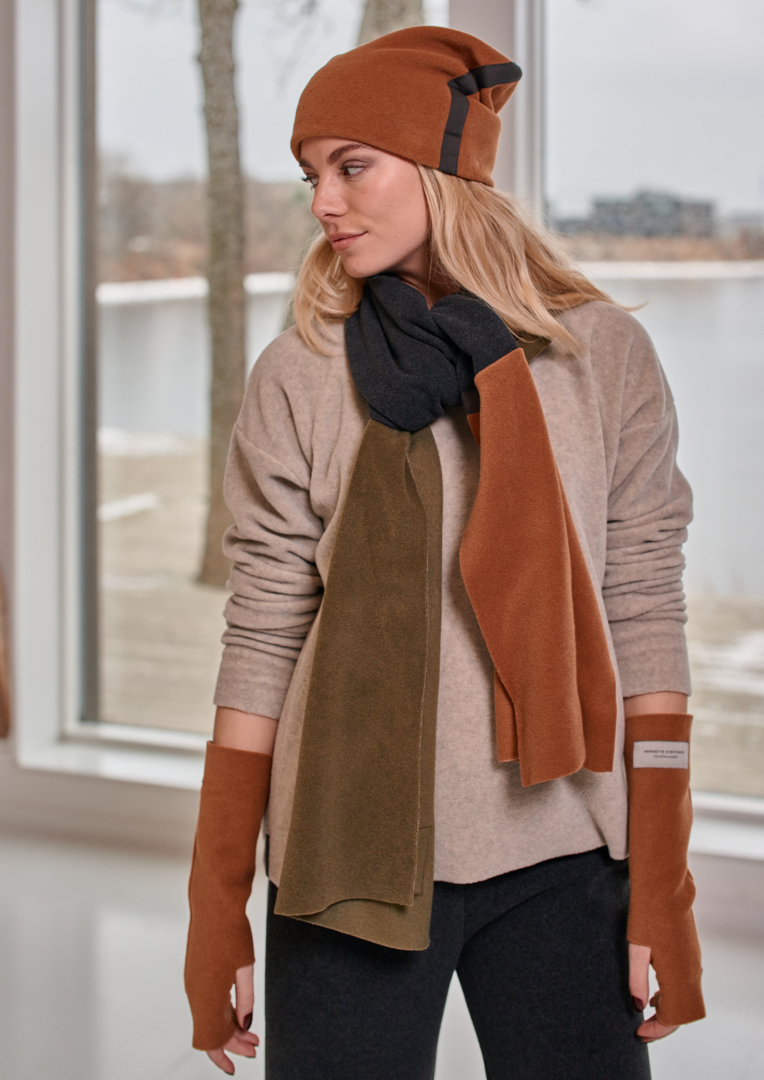 HENRIETTE STEFFENSEN COPENHAGEN DOPPELT GEFALTETER HUT - 5037 HATS RUST 706