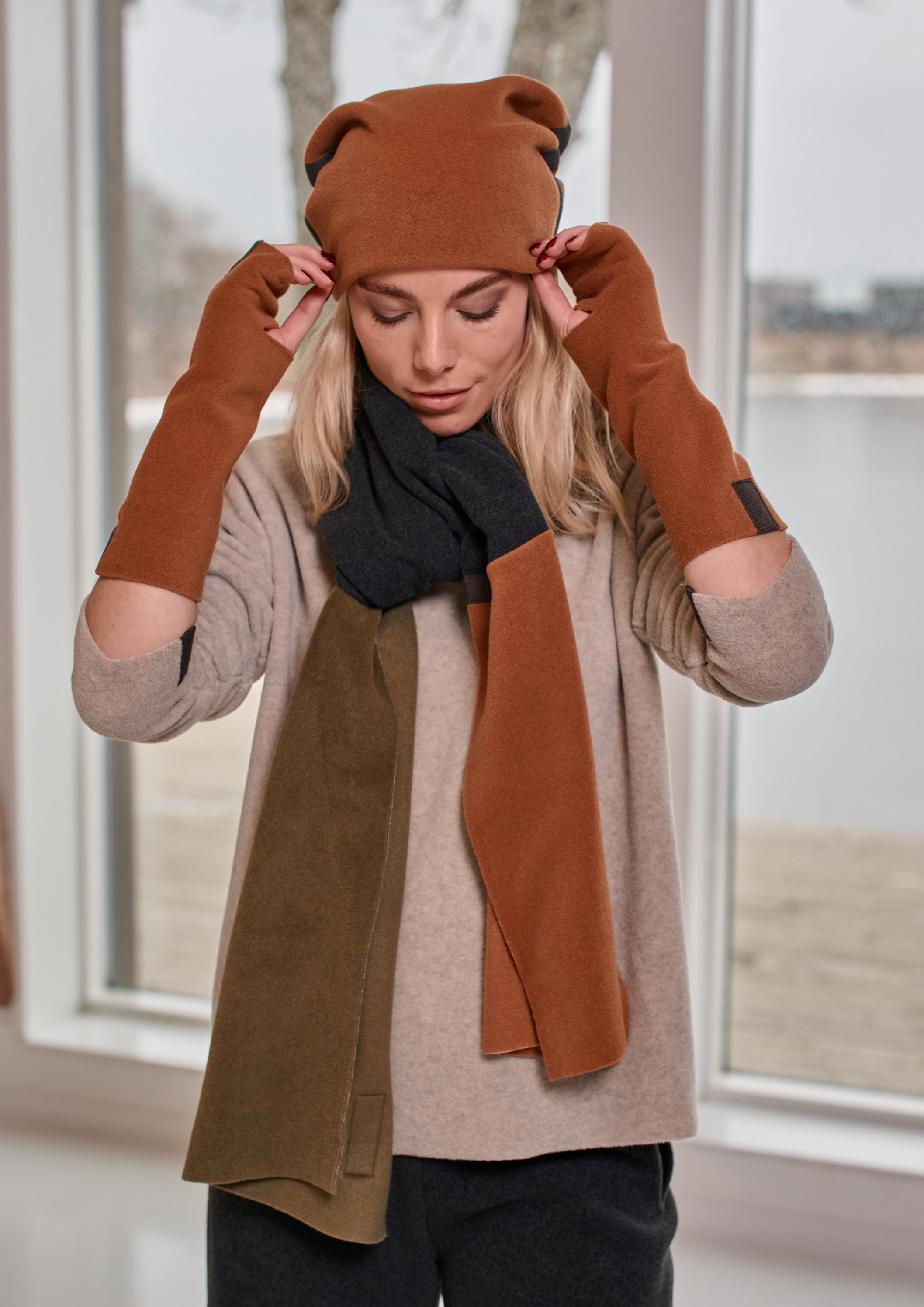 HENRIETTE STEFFENSEN COPENHAGEN DOPPELT GEFALTETER HUT - 5037 HATS RUST 706