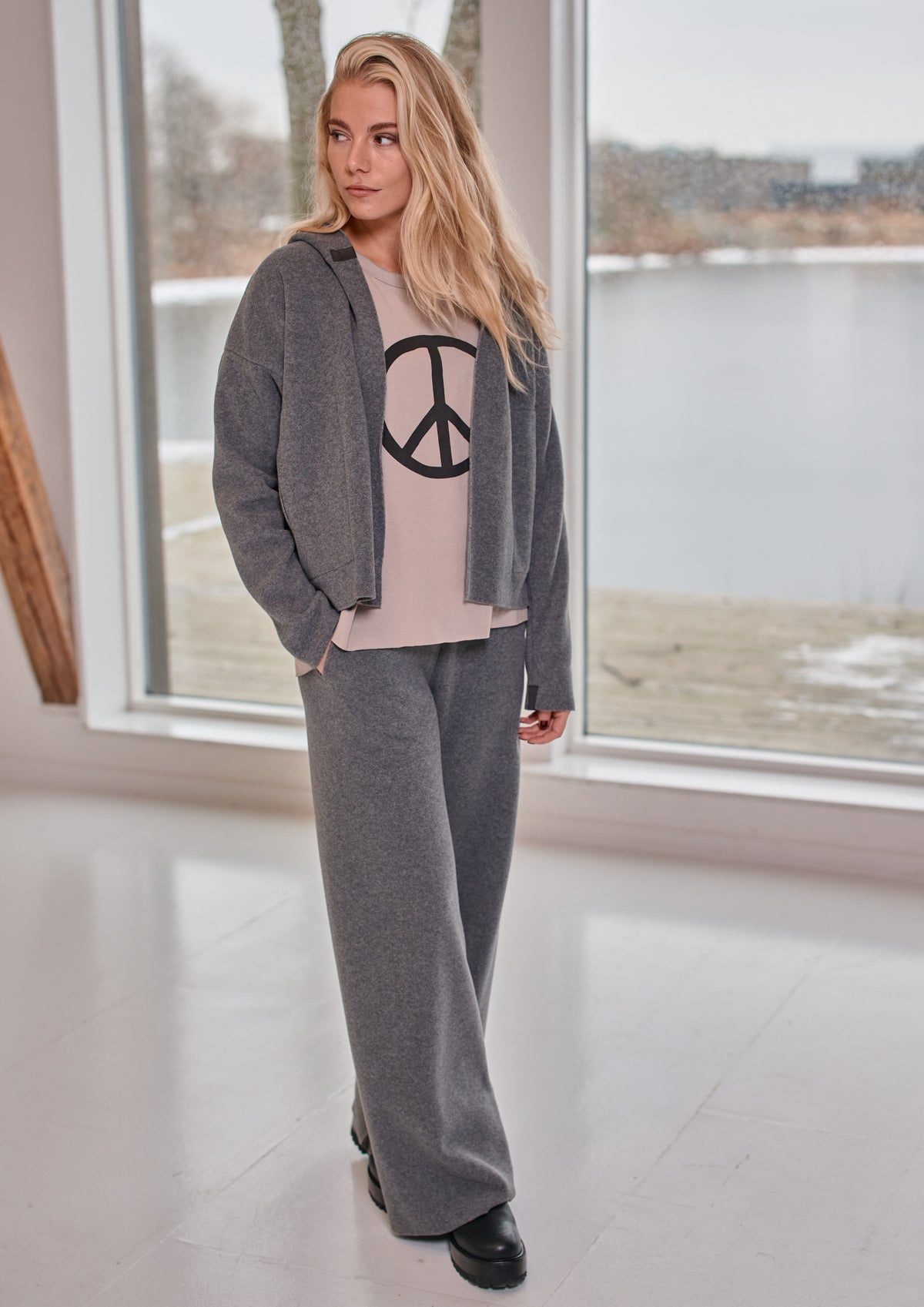 HENRIETTE STEFFENSEN COPENHAGEN FLARE HOSEN - 2116 BUKSER GREY 905