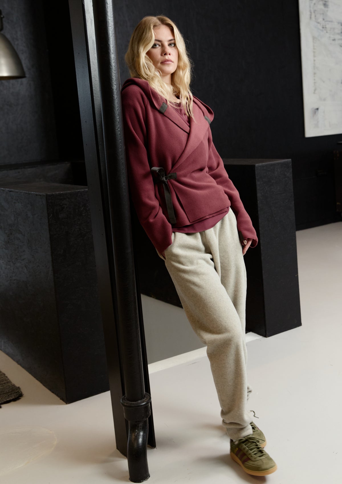 HENRIETTE STEFFENSEN COPENHAGEN KLASSISCHE FLEECE WICKEL CARDIGAN - 1009 CARDIGANS BORDEAUX 474