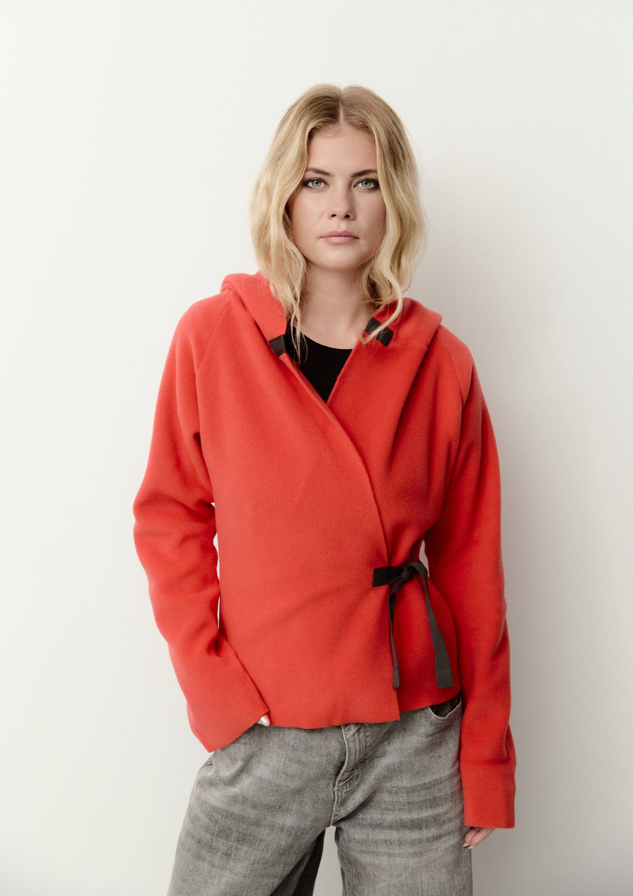 HENRIETTE STEFFENSEN COPENHAGEN KLASSISCHE FLEECE WICKEL CARDIGAN - 1009 CARDIGANS TOMATO 845