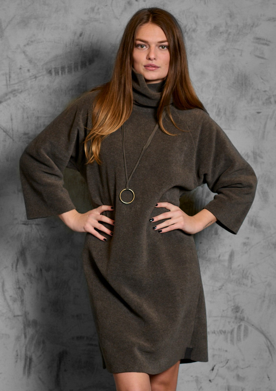 HENRIETTE STEFFENSEN COPENHAGEN KLEID MIT HOHEM HALS - 3236 KJOLER BARK 320