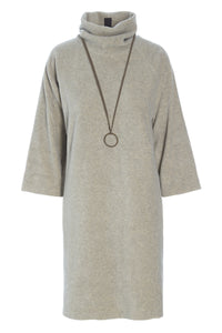 KLEID MIT HOHEM HALS - 3236 - SAND