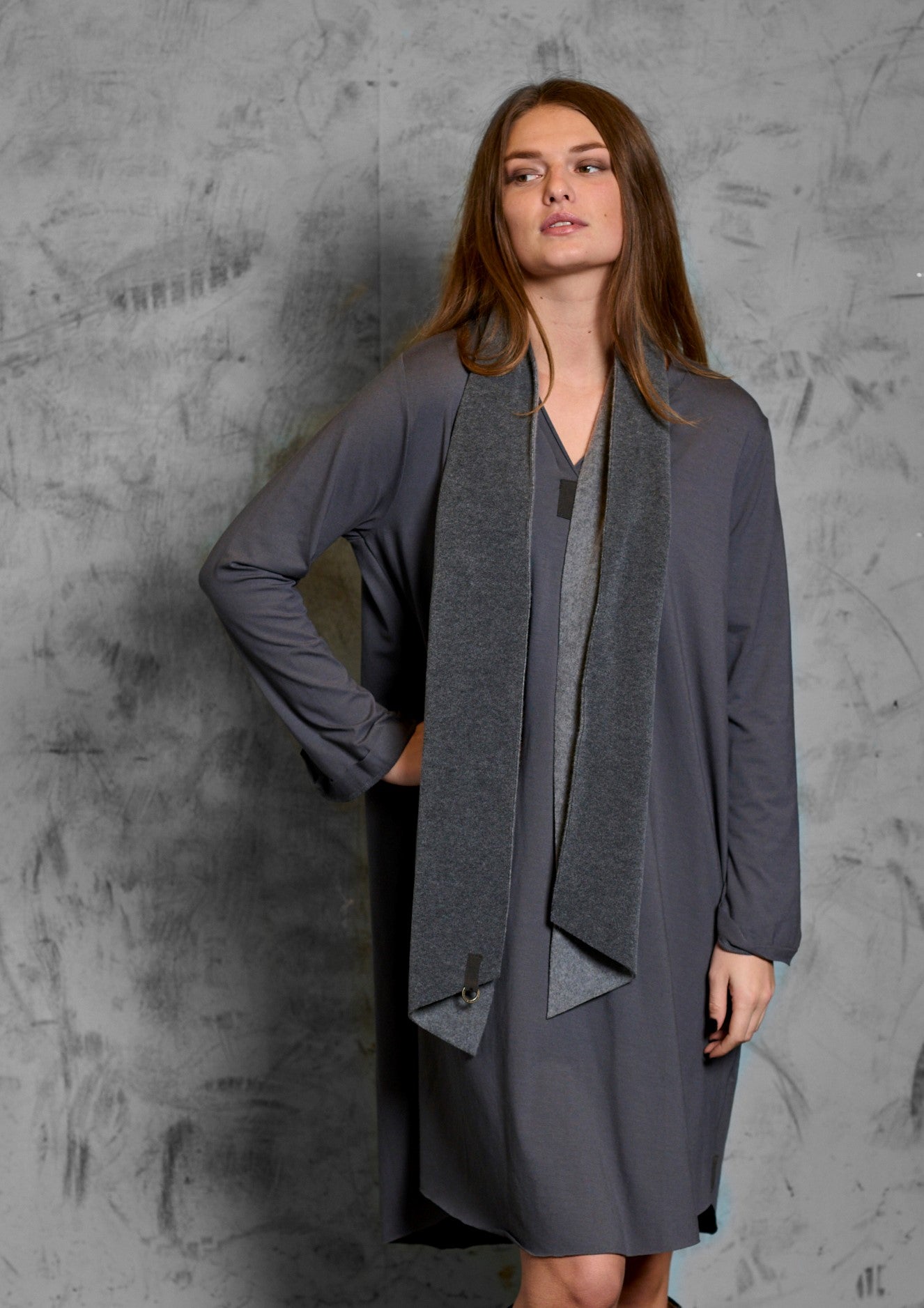 HENRIETTE STEFFENSEN COPENHAGEN KLEID M/SCHAL - 8042MIX KJOLER GREY/GREY 649