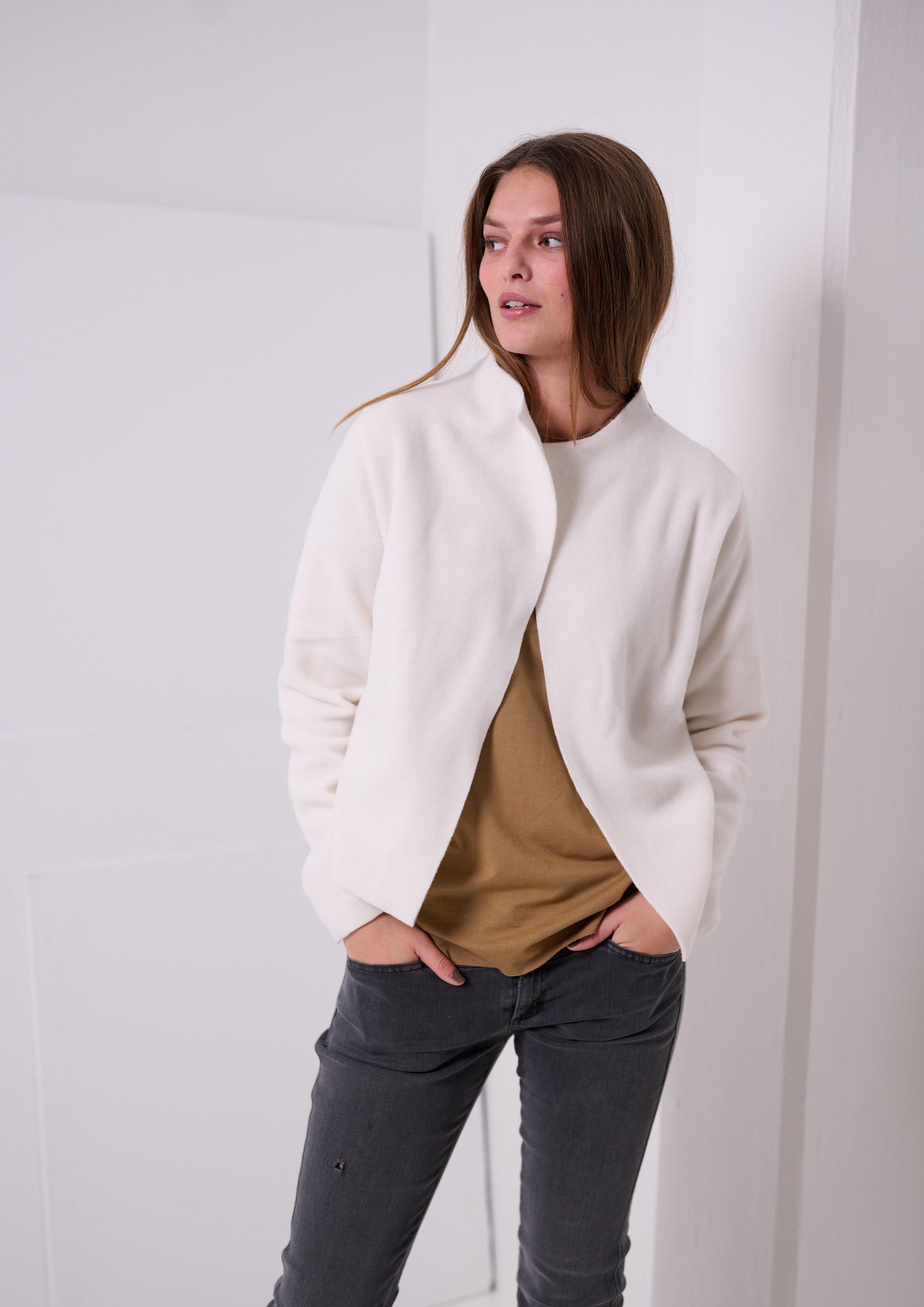 HENRIETTE STEFFENSEN COPENHAGEN KURZER CARDIGAN - 7136 CARDIGANS OFF WHITE 802