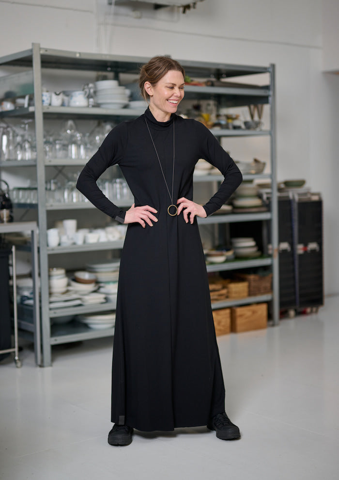 HENRIETTE STEFFENSEN COPENHAGEN LANGE KLEID W/SCHMUCK - 98058 KJOLER BLACK 900