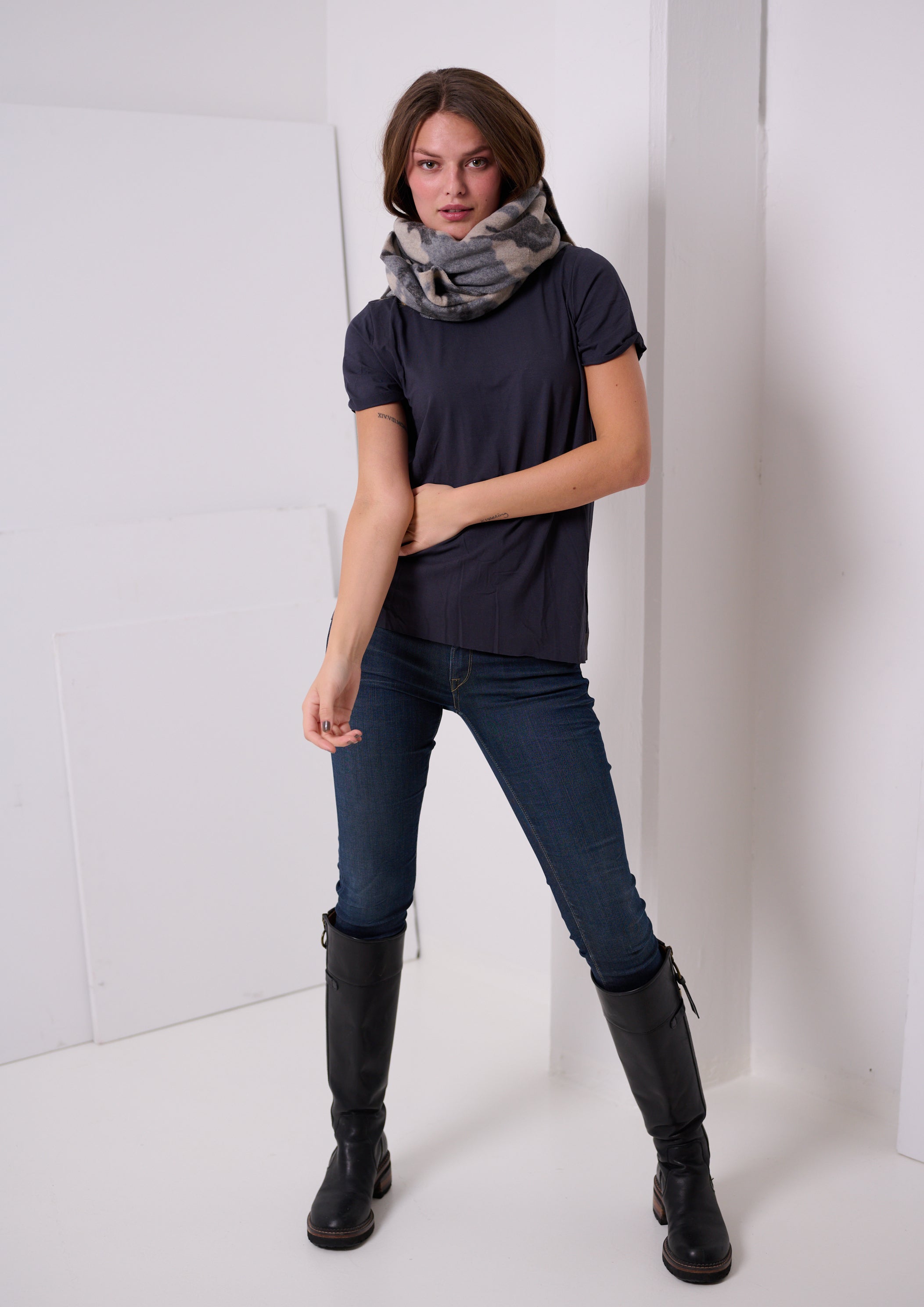 HENRIETTE STEFFENSEN COPENHAGEN LOOP SCHAL - 4074P SCARFS CAMOUFLAGE 102