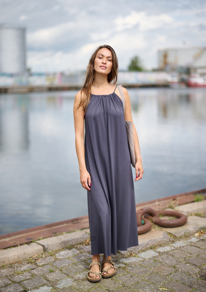 HENRIETTE STEFFENSEN COPENHAGEN NO WASTE TRÄGERKLEID LANG - 98062NW KJOLER DEEP BLUE 502