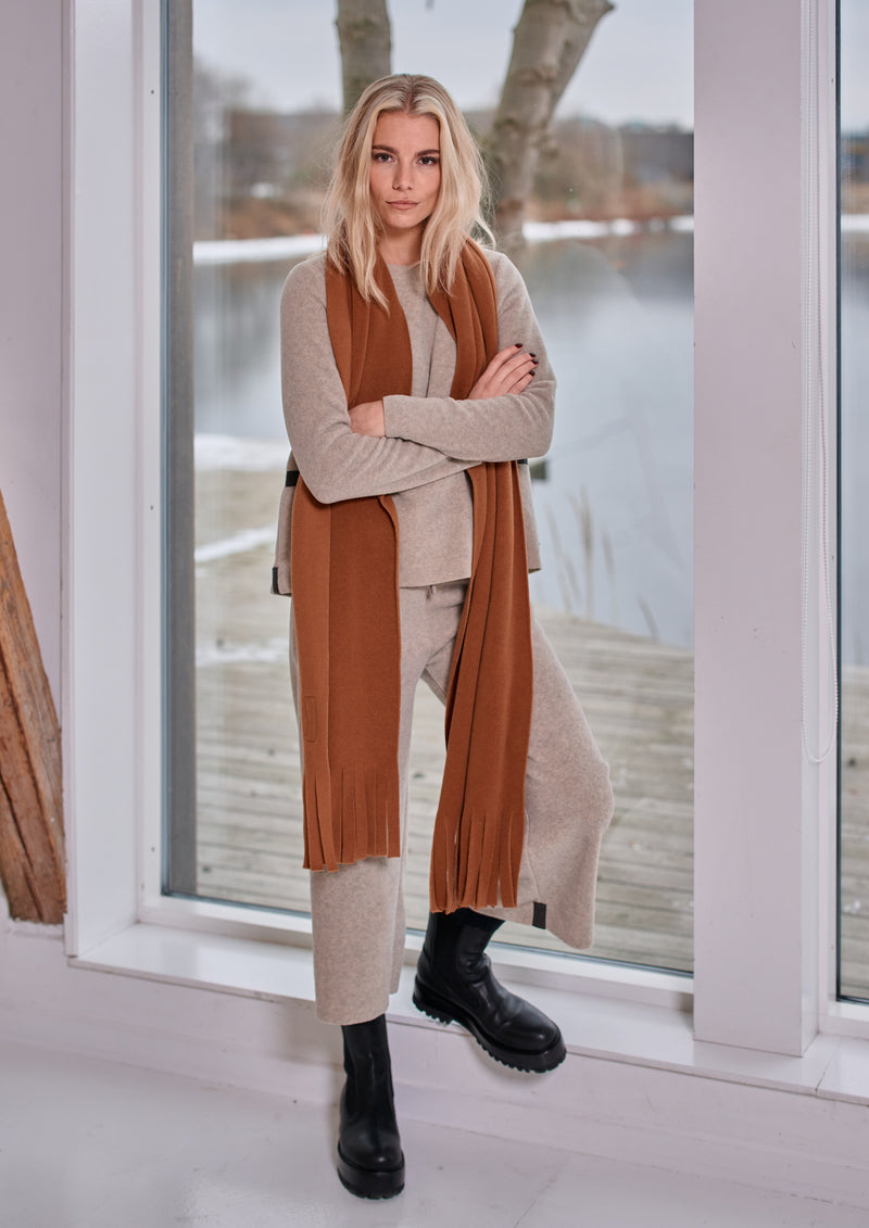 HENRIETTE STEFFENSEN COPENHAGEN SCHAL MIT FRANSEN - 4077 SCARFS RUST 706
