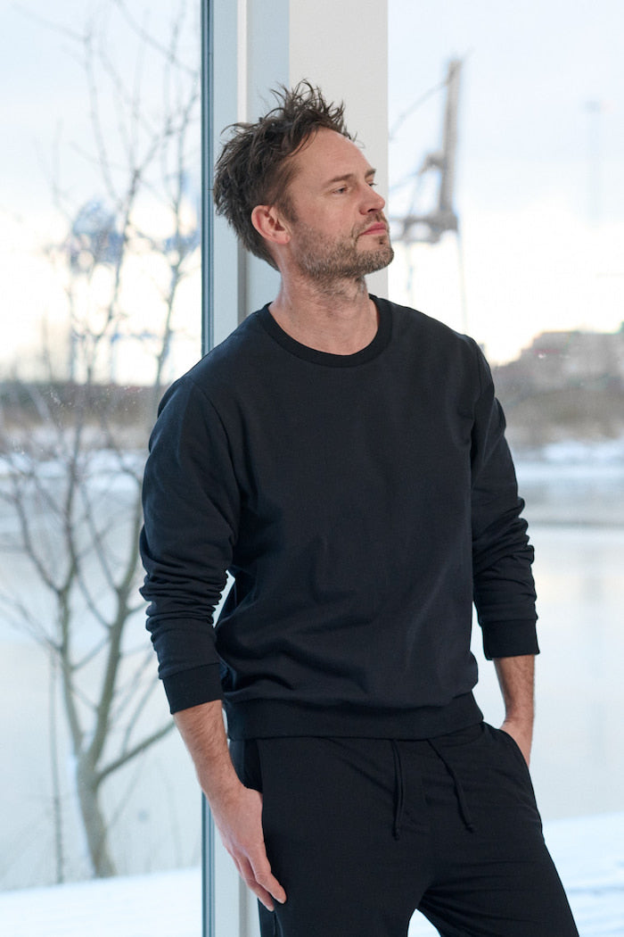 CARL BY STEFFENSEN COPENHAGEN SWEATSHIRT - 1044C BLOUSES & SWEATERS BLACK 900