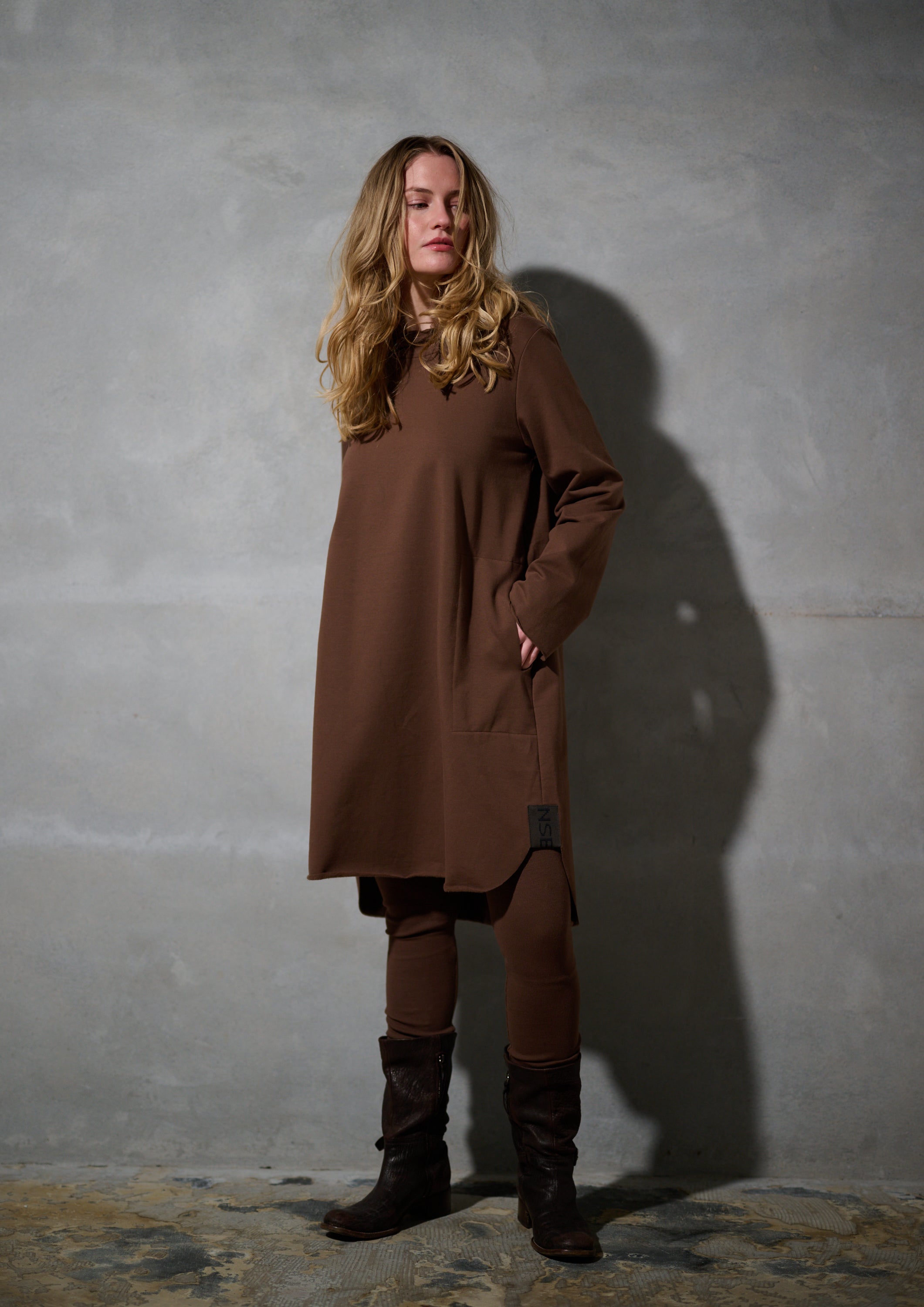HENRIETTE STEFFENSEN COPENHAGEN SWEAT KLEID - 73011 KJOLER CHOCOLATE 844