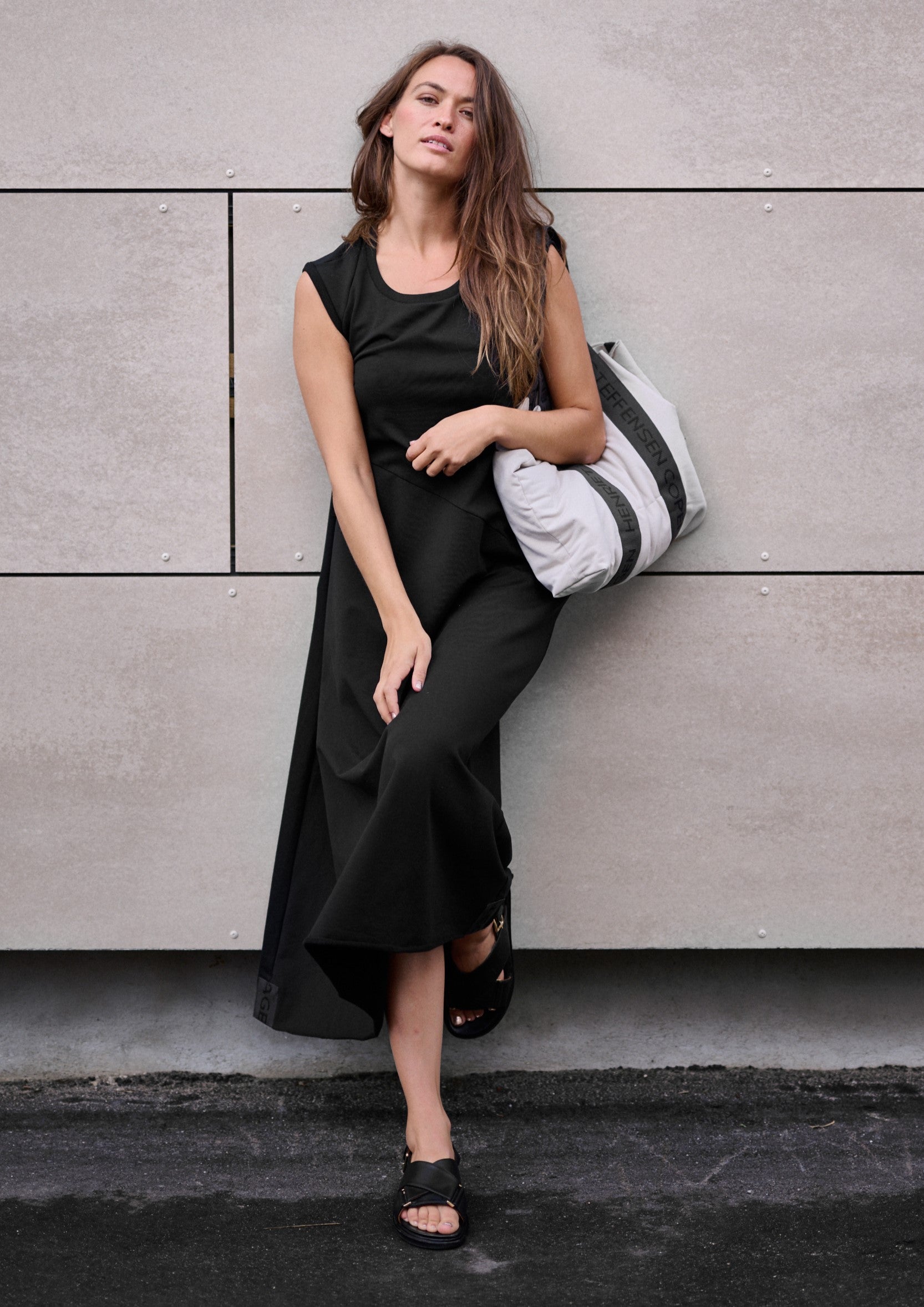 HENRIETTE STEFFENSEN COPENHAGEN SWEAT KLEID - 73405 KJOLER BLACK 900