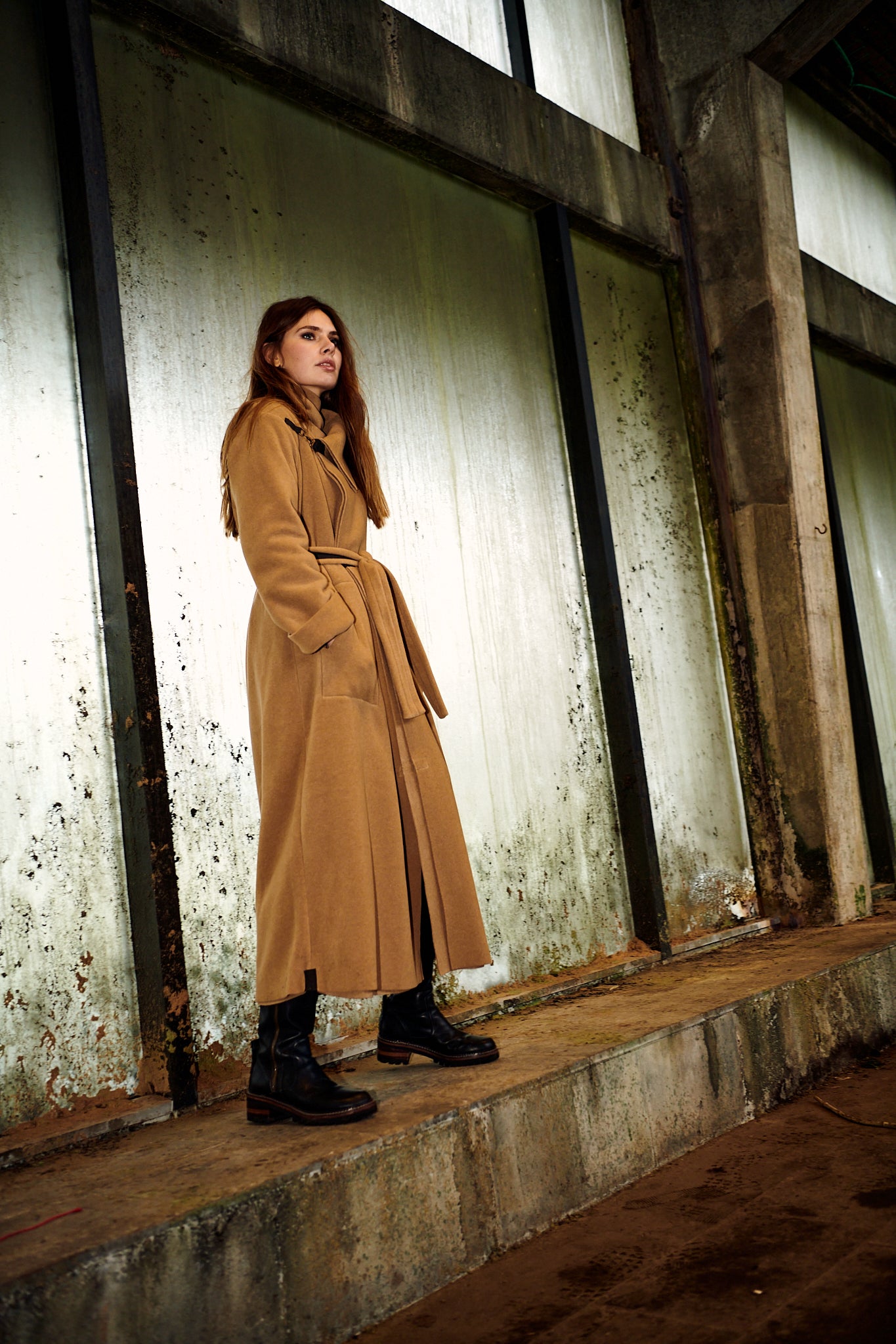 HENRIETTE STEFFENSEN COPENHAGEN TRENCHCOAT AUS DOPPELLAGIGEM FLEECE - 7145 COATS CAMEL 815