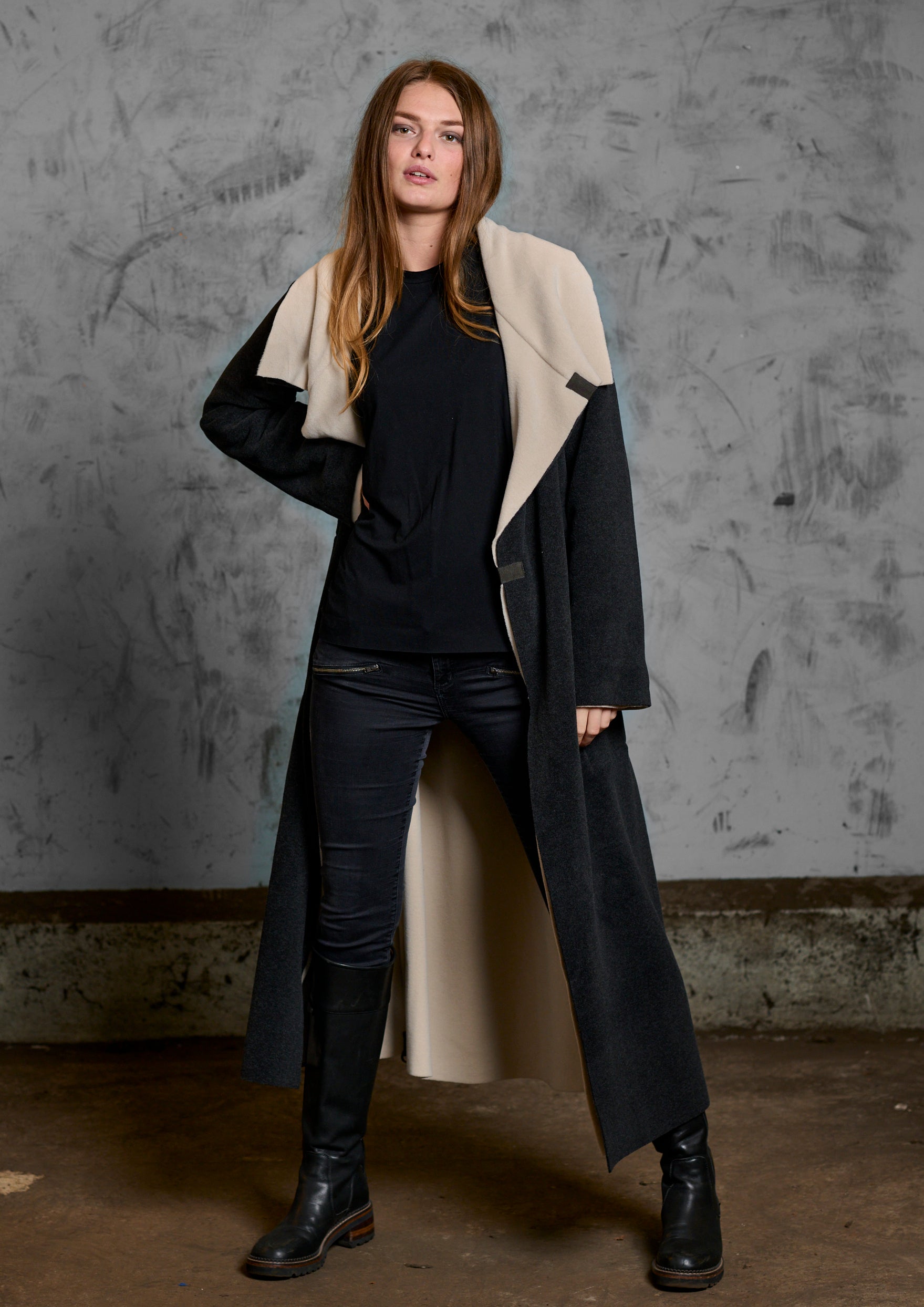 HENRIETTE STEFFENSEN COPENHAGEN TRENCHCOAT AUS DOPPELLAGIGEM FLEECE - 7145 COATS KIT/SOFT BLACK 642