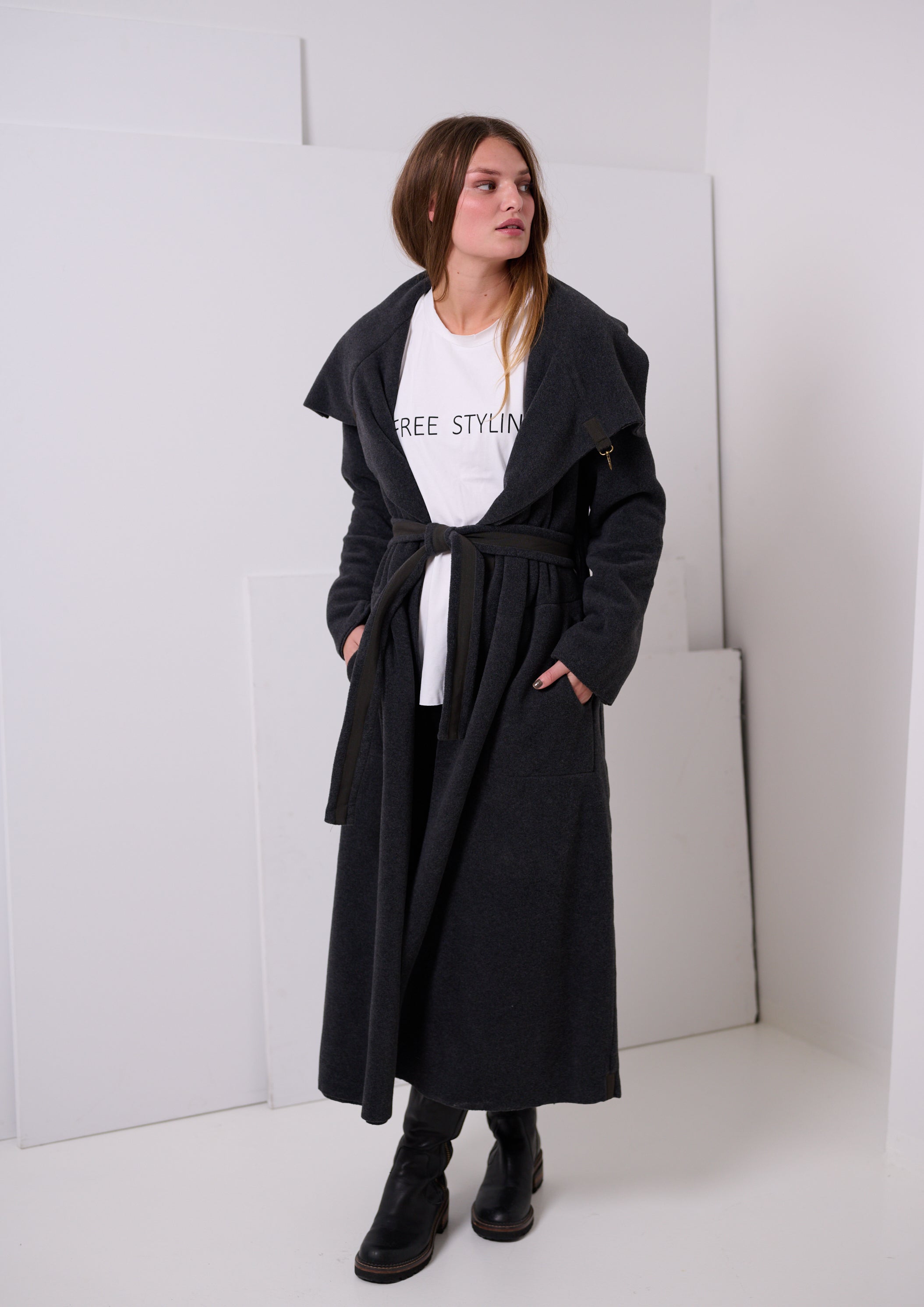 HENRIETTE STEFFENSEN COPENHAGEN TRENCHCOAT AUS DOPPELLAGIGEM FLEECE - 7145 COATS SOFT BLACK 914