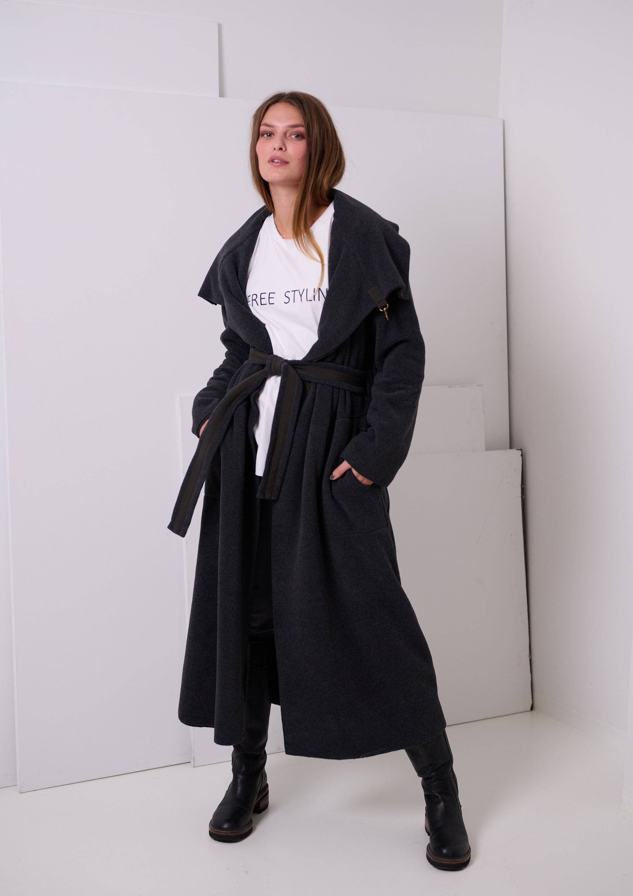 HENRIETTE STEFFENSEN COPENHAGEN TRENCHCOAT AUS DOPPELLAGIGEM FLEECE - 7145 COATS SOFT BLACK 914