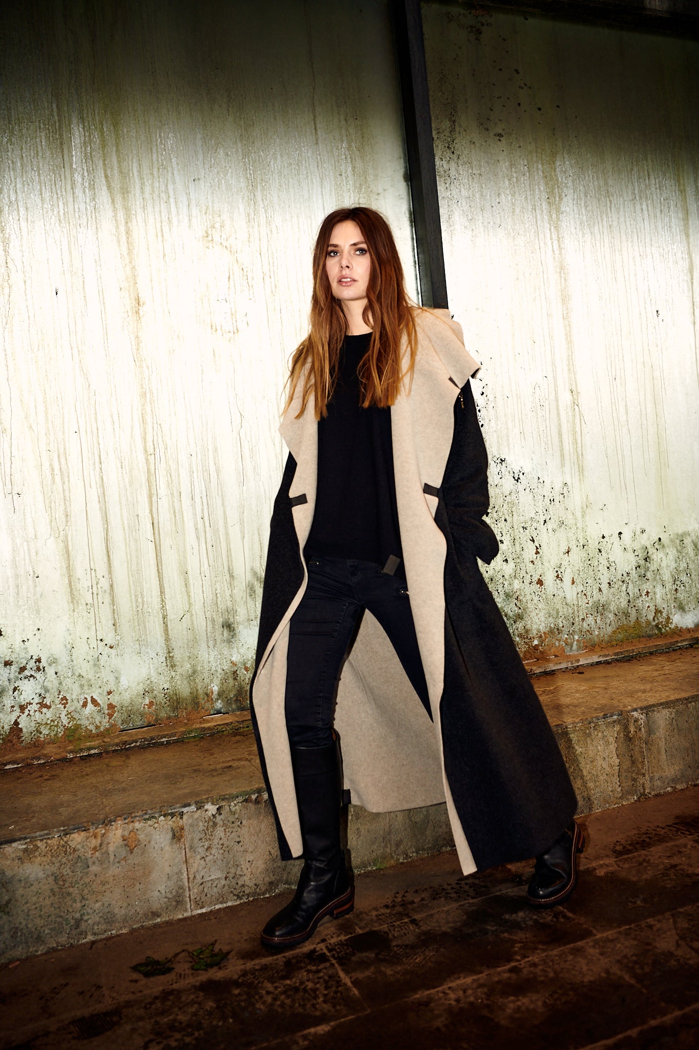 HENRIETTE STEFFENSEN COPENHAGEN TRENCHCOAT AUS DOPPELLAGIGEM FLEECE - 7145 COATS SOFT BLACK/SAND 452