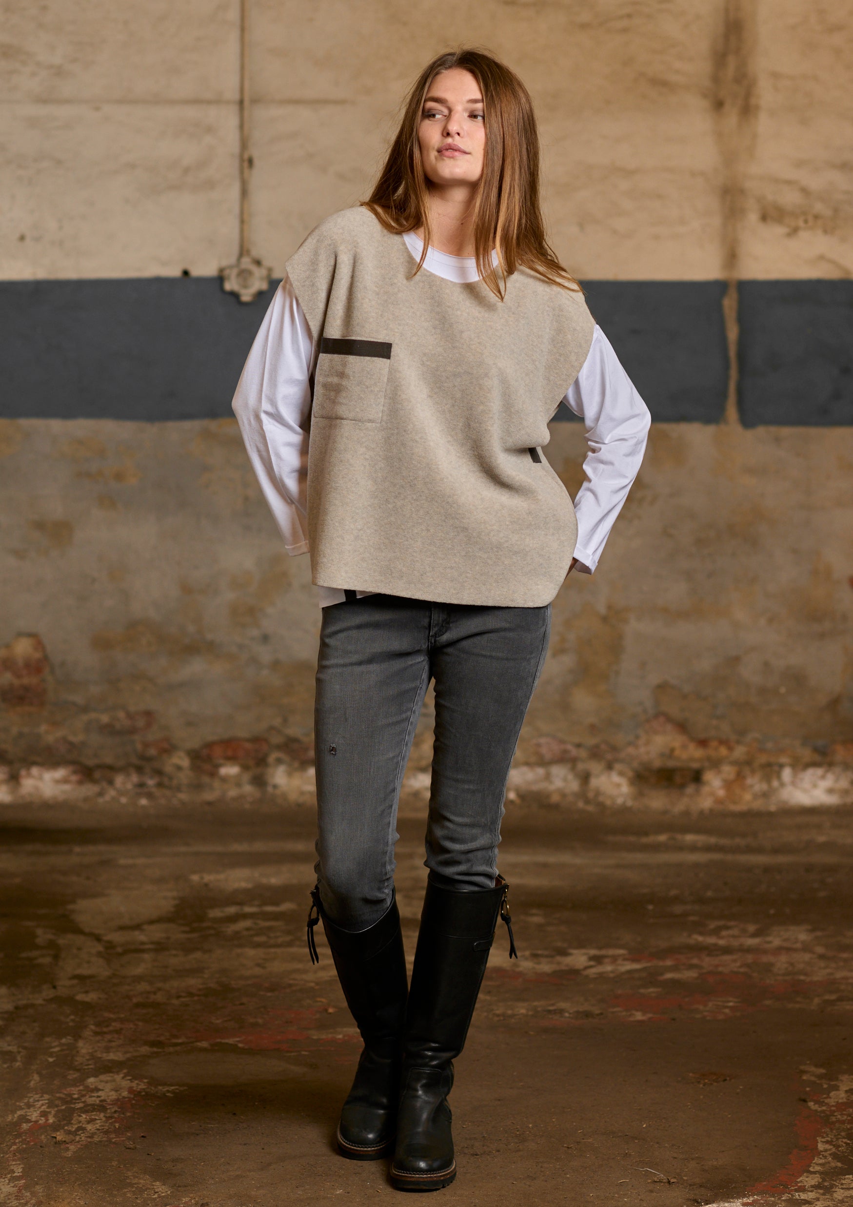 HENRIETTE STEFFENSEN COPENHAGEN WESTEN  - 1353 VESTS SAND 805