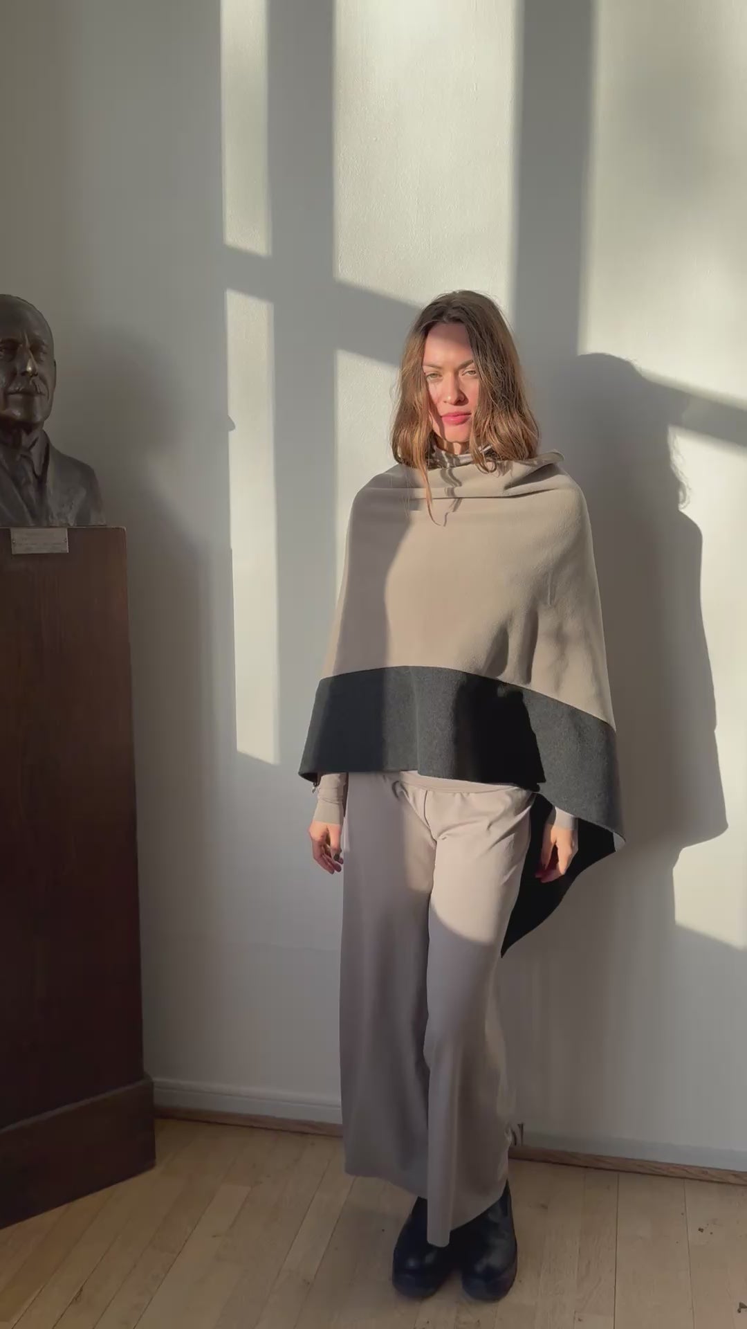 HENRIETTE STEFFENSEN COPENHAGEN PONCHO 2 FARBIGE - 4068 PONCHOS SB/ELEPHANT 325