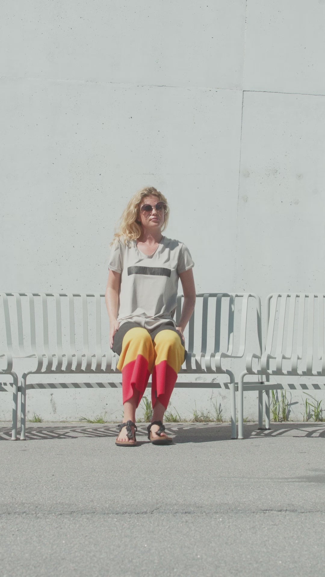 HENRIETTE STEFFENSEN COPENHAGEN V-NECK TEE - 96105 ERASE T-SHIRTS KIT 831