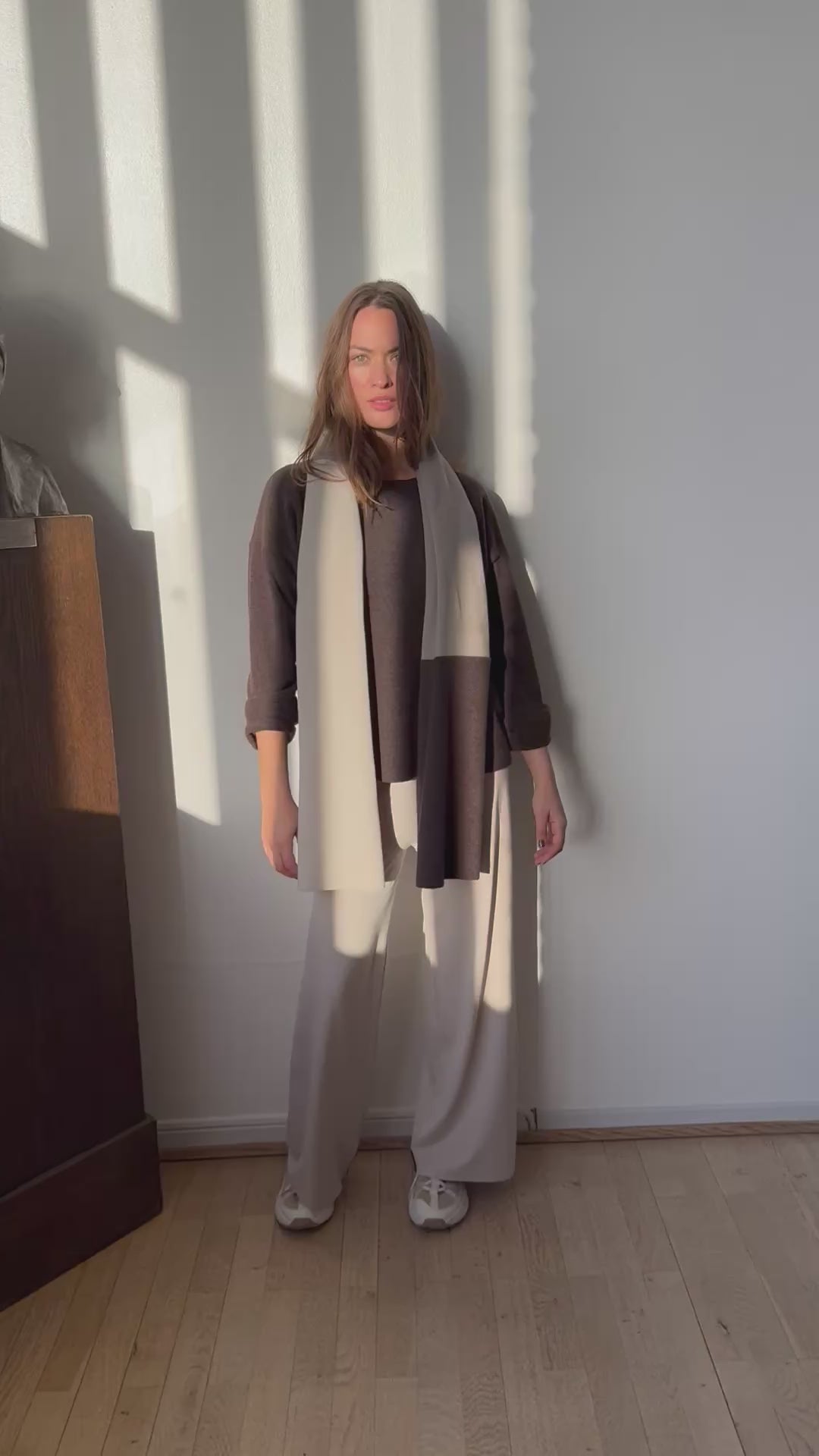 HENRIETTE STEFFENSEN COPENHAGEN BLUSE RUNDEM AUSSCHNITT - 1359 BLUSER CHOCOLATE 844